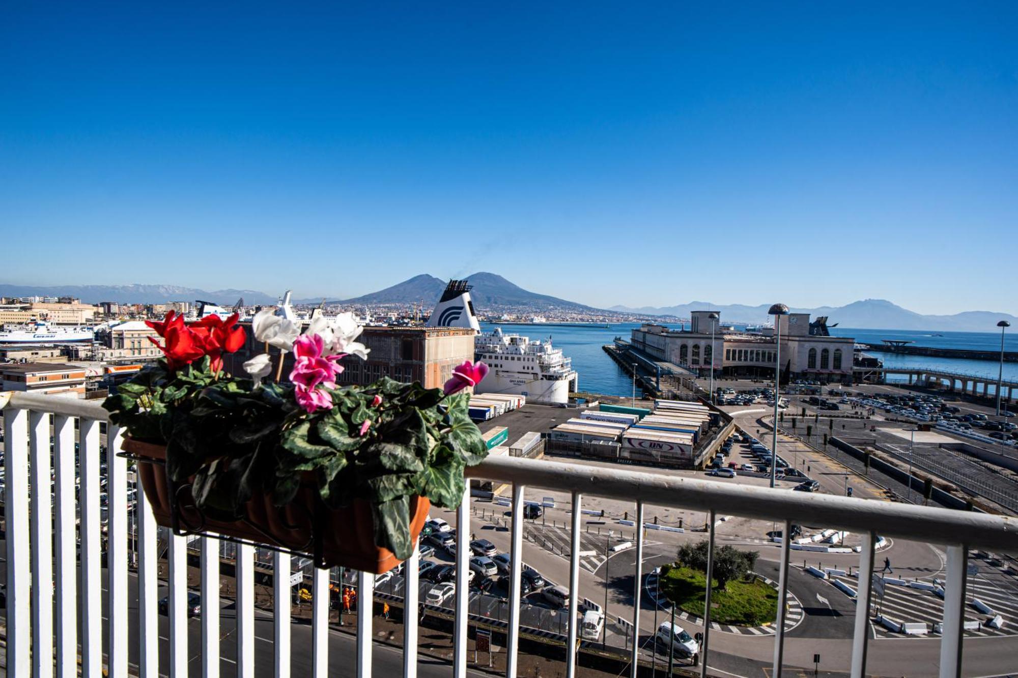 Skyhouse Beverello Neapol Exteriér fotografie